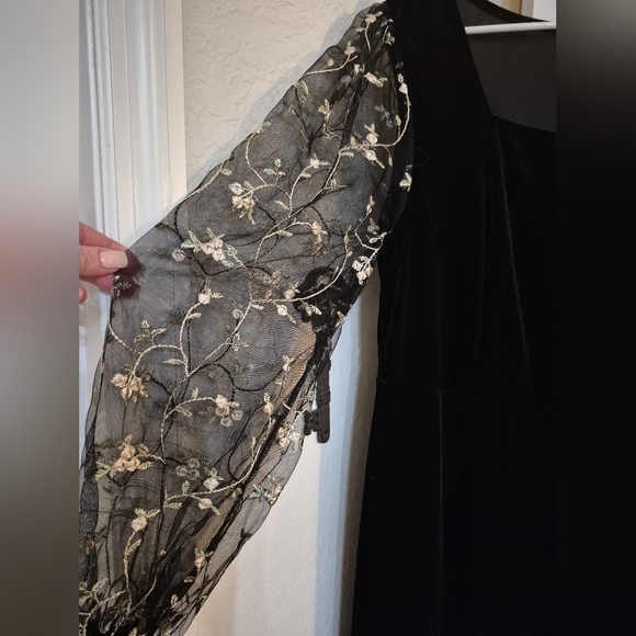 Macy's Dresses & Skirts - Macy's Black Velvet Maxi Dress with Floral Embroidered Sleeves